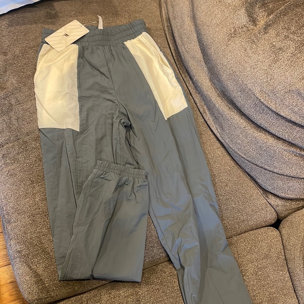 Brand new fabletics pants with tags